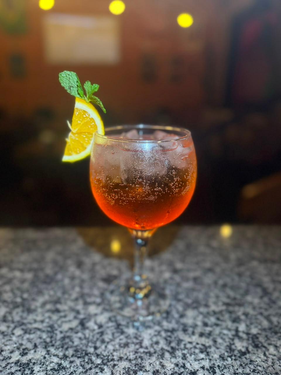 DRINK APEROL SPRITZ