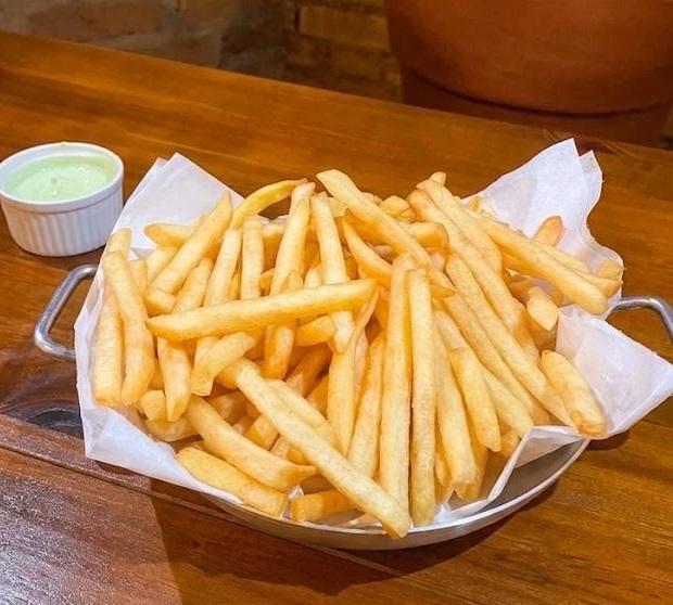 PORÇÃO DE BATATA FRITA