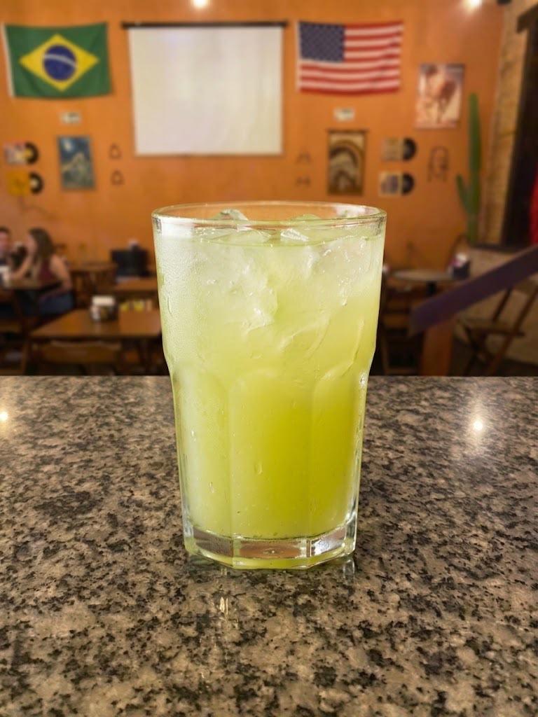 SUCO DE NATURAL DE LIMÃO COPO