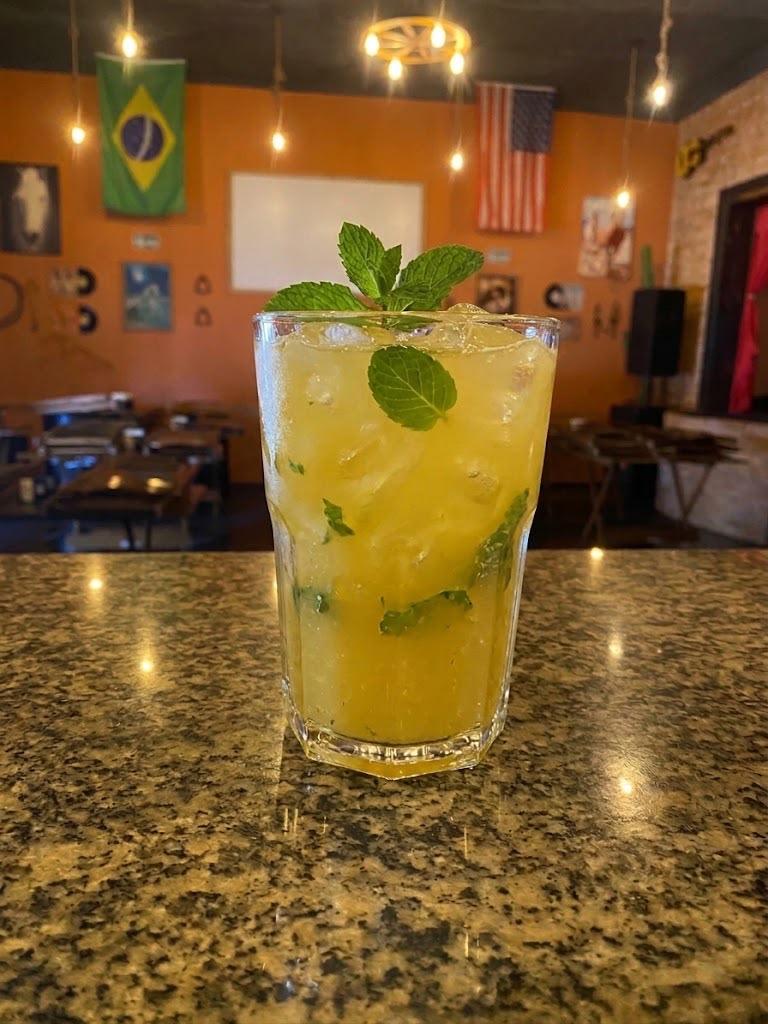 SUCO DE ABACAXI COM HORTELÃ COPO